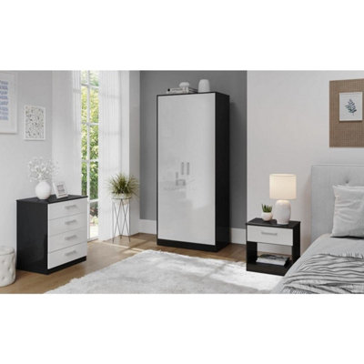 Black high gloss lacquer deals bedroom furniture