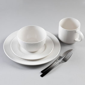 Carnaby Argyle 16 Piece Dinner Set Ceramic with Chevron Pattern White