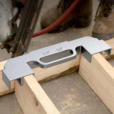 Carpenter Steel Frame Wall Tool for Accurate Stud Layout