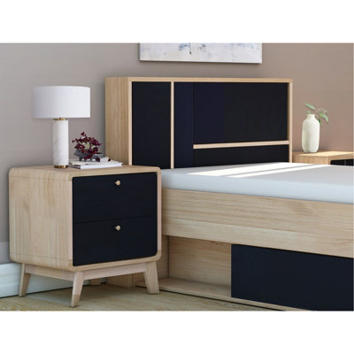 Cassie 2 Drawer Nightstand in Oak Look Black