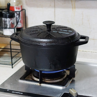 Cast Iron 4.7L Casserole Dish Non Stick Oven Stew Cooking Stock Pot With Lid