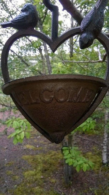 Cast Iron Bird Feeder with Robins - 3