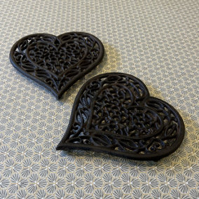 Cast Iron Decorative Heart Shaped Trivet (Pack of 2)