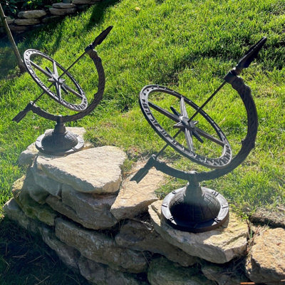 Cast Iron Garden Sundials (Pack of 2)