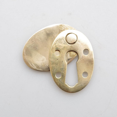 Castelion Brass Regency Flower Key Escutcheon