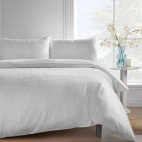 Catherine Lansfield 300 Thread Count Cotton Rich Woven Check Duvet Cover Set with Pillowcases White