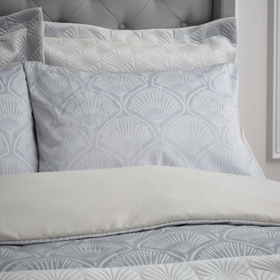 Catherine Lansfield Art Deco Pearl Embellished Double Duvet Cover Set with Pillowcases Silver Grey