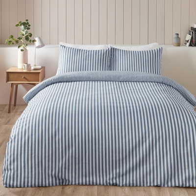 Catherine Lansfield Bedding Brushed Cotton Stripe Reversible Duvet Cover Set with Pillowcases Blue