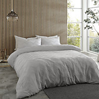 Catherine Lansfield Bedding Chevron Clipped Jacquard Duvet Cover Set with Pillowcases Natural
