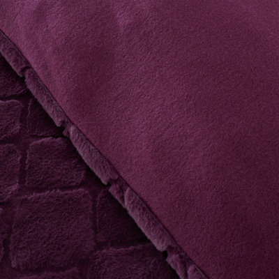 Catherine Lansfield Bedding Cosy Diamond Faux Fur Duvet Cover Set with Pillowcases Plum