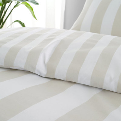 Catherine Lansfield Bedding Cove Stripe Reversible King Duvet Cover Set with Pillowcases Natural