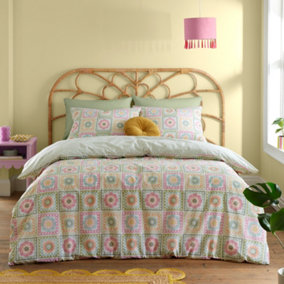Catherine Lansfield Bedding Crochet Print Reversible Double Duvet Cover Set with Pillowcases Green