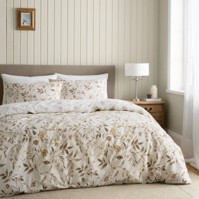 Catherine Lansfield Bedding Isadora Floral Reversible Duvet Cover Set with Pillowcases Natural