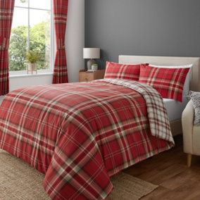 Catherine Lansfield Bedding Kelso Check Duvet Cover Set with Pillowcase Red