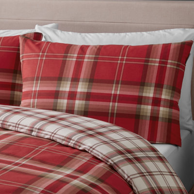 Catherine Lansfield Bedding Kelso Check Duvet Cover Set with Pillowcases Red