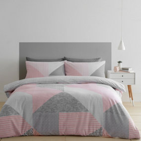 Catherine Lansfield Bedding Larsson Geo Duvet Cover Set with Pillowcase Pink