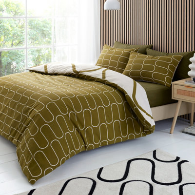 Catherine Lansfield Bedding Linear Curve Geometric Duvet Cover Set with Pillowcases Olive Green