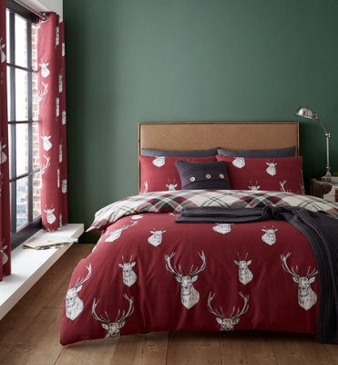 Catherine Lansfield Bedding Munro Stag Check Duvet Cover Set with Pillowcases Red