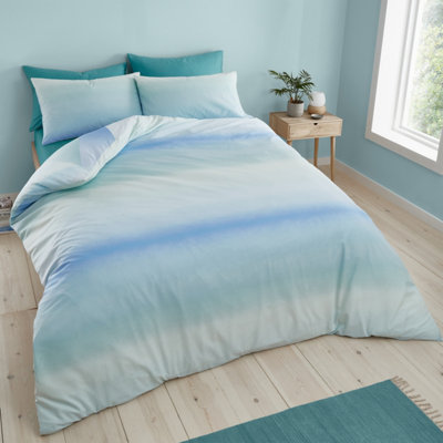 Catherine Lansfield Bedding Ombre Larsson Geo Reversible Double Duvet Cover Set with Pillowcases Blue Green