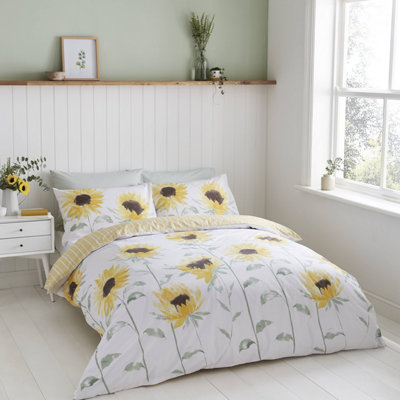 Catherine Lansfield Bedding Painted Sun Flowers Duvet Cover Set with Pillowcases Yellow