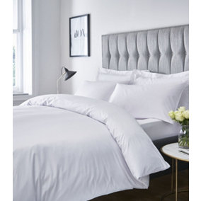 Catherine Lansfield Bedding Satin Stripe 300 Thread Count King Duvet Cover Set with Pillowcases White
