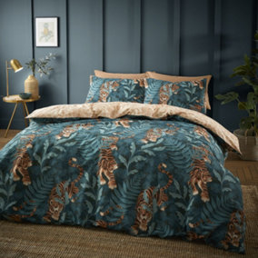 Catherine Lansfield Bedding Tropic Tiger Leaf Reversible Duvet Cover Set with Pillowcase Green
