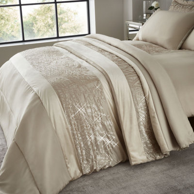 Bedspreads, Velvet & Quilted Bedspreads CATHERINE LANSFIELD