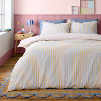 Catherine Lansfield Brighton Stripe Bow Trim Single Duvet Cover Set with Pillowcase Pastel