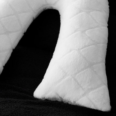 Catherine Lansfield Cosy Diamond Faux Fur V Shaped Sleep Cushion Pillow White