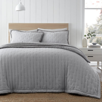 Catherine Lansfield Cosy Nori Soft Sherpa 220x230 cm Bedspread Silver