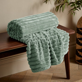 Catherine Lansfield Cosy Ribbed Faux Fur Blanket Throw Green