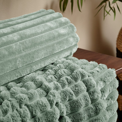 Catherine Lansfield Cosy Ribbed Faux Fur Blanket Throw Green