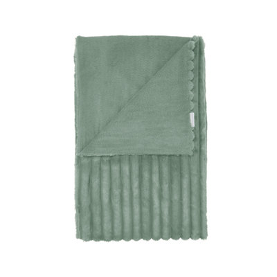 Catherine Lansfield Cosy Ribbed Faux Fur Blanket Throw Green