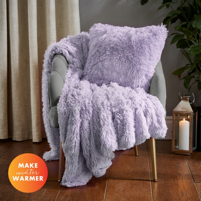 Lilac fluffy outlet cushions