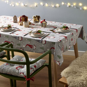 Catherine Lansfield Dining Christmas Gnomes Wipe Clean 132x178 cm Table Cloth Grey/ Red