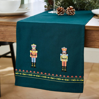 Yuletide Cheer Kitchen and Table Linens