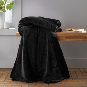 Catherine Lansfield Extra Large Raschel Velvet Touch Blanket Throw Black