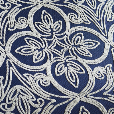 Catherine Lansfield Flock Trellis 50x75cm + border Pack of 2 Pillow cases with envelope closure Navy Blue
