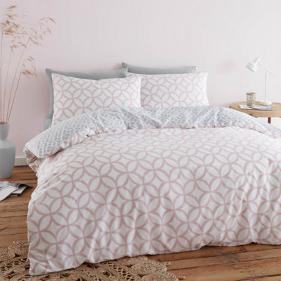 Catherine Lansfield Geo Trellis King Duvet Cover Set with Pillowcases Pink
