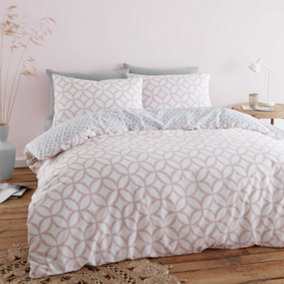 Catherine Lansfield Geo Trellis Single Duvet Cover Set with Pillowcases Pink