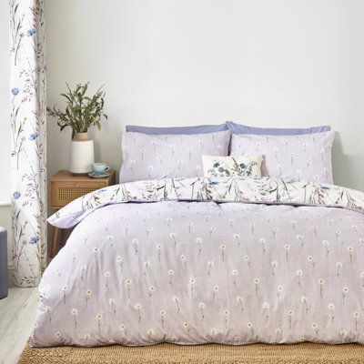 Catherine Lansfield Grasmere Floral Reversible Duvet Cover Set with Pillowcases Lilac