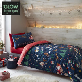 Catherine Lansfield Kids Bedding Santa's Christmas Wonderland Glow in the Dark Duvet Cover Set with Pillowcases Navy