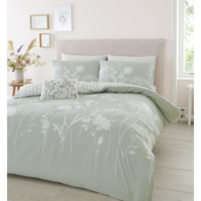 Catherine Lansfield Meadowsweet Floral Duvet Cover Set with Pillowcases Green