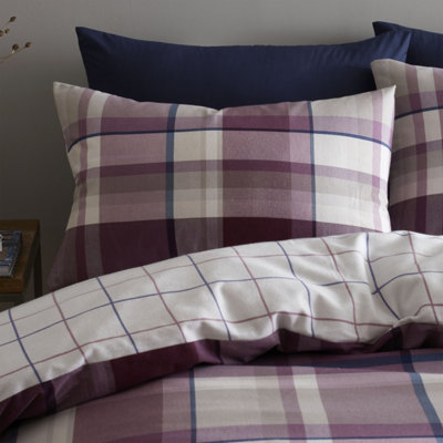 Catherine Lansfield Pillowcases Brushed Check Standard 50x75cm Pack of 2  Pillow cases Plum