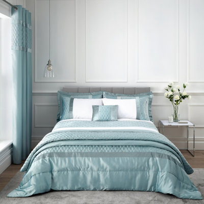 Catherine Lansfield Pillowcases Sequin Cluster Quilted 50x75cm + border Pack of 2 Pillow cases with envelope closure Duck Egg Blue