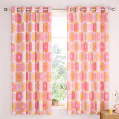 Catherine Lansfield Retro Daisy 66x72 Inch Fully Reversible Eyelet Curtains Two Panels Pink