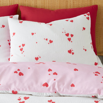 Catherine Lansfield Seersucker Heart Duvet Cover Set with Pillowcases White / Red