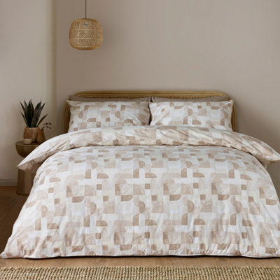 Catherine Lansfield Sloane Geo Reversible Duvet Cover Set with Pillowcases Natural