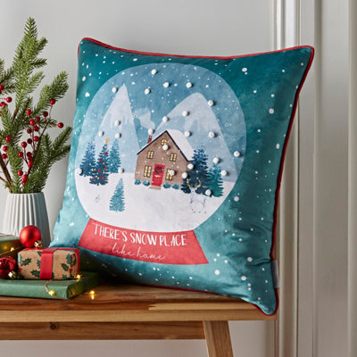 Catherine Lansfield Snow Place Like Home Soft Touch Cushion Green