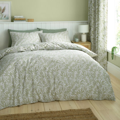 Catherine Lansfield Sorrel Leaf Reversible King Duvet Cover Set with Pillowcases Green